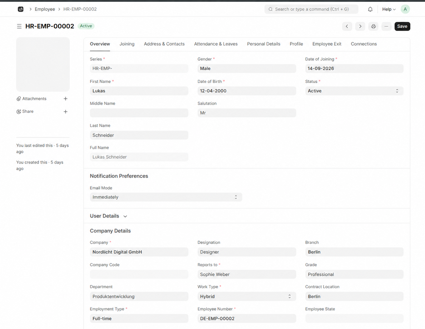 Employee Repository interface in WerkIQ